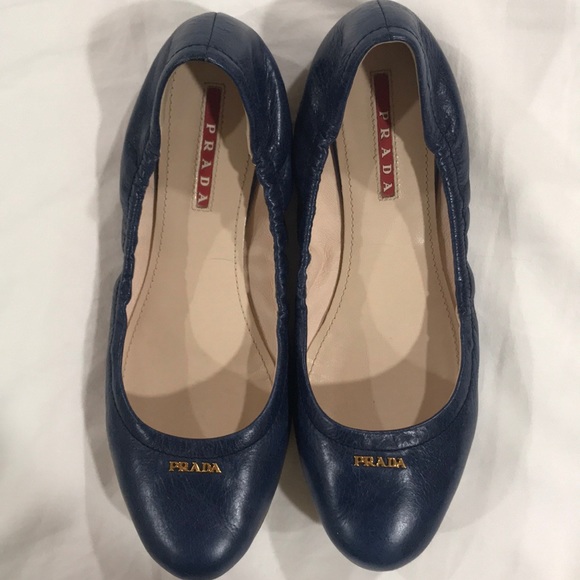 Prada slip on shoes - Picture 2 of 4